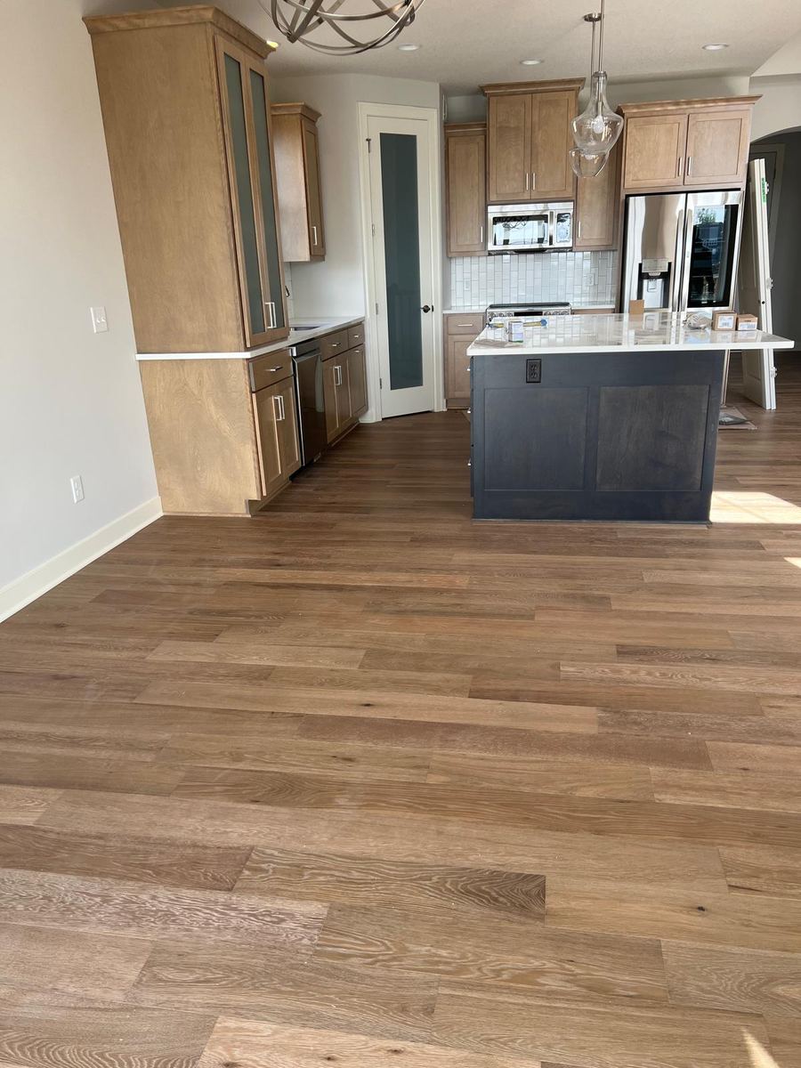 White oak hardwood kitchen