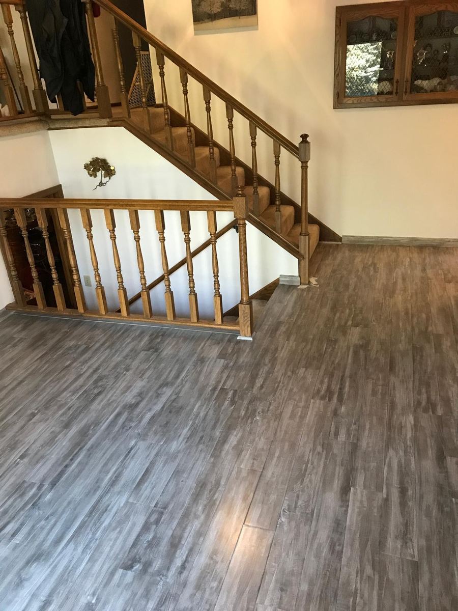 Gray oak laminate entry and stairs